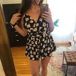 Floral Spagheti Strap Romper